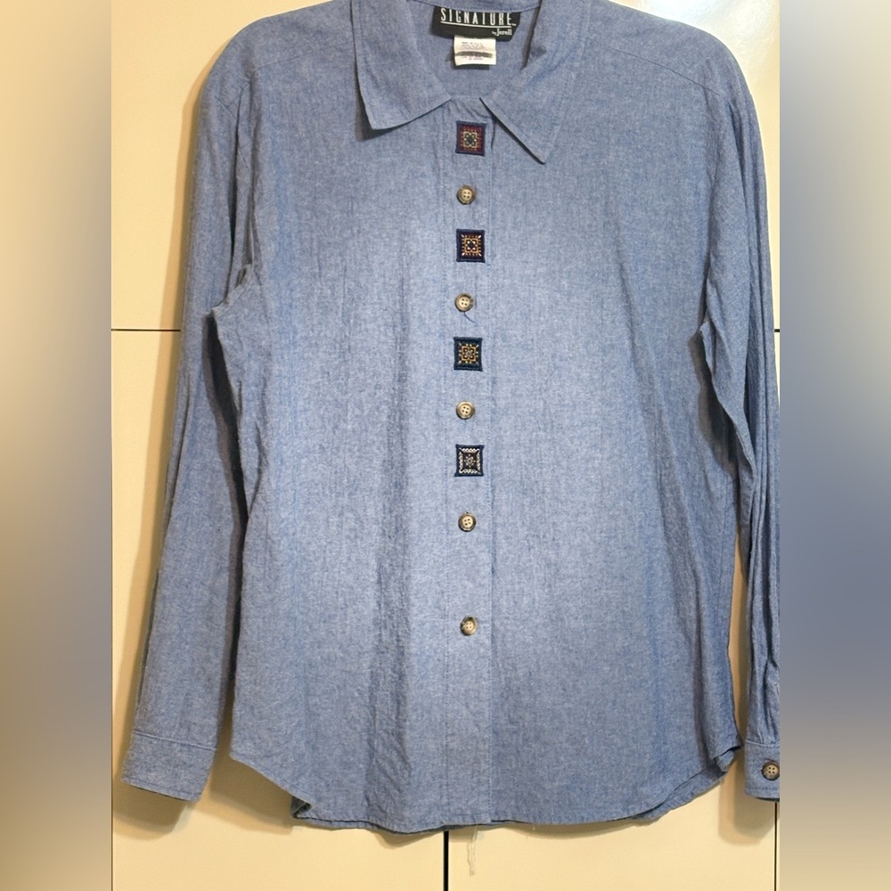 Denim Button Down Shirt Preppy Stylish! Year Round see measurements